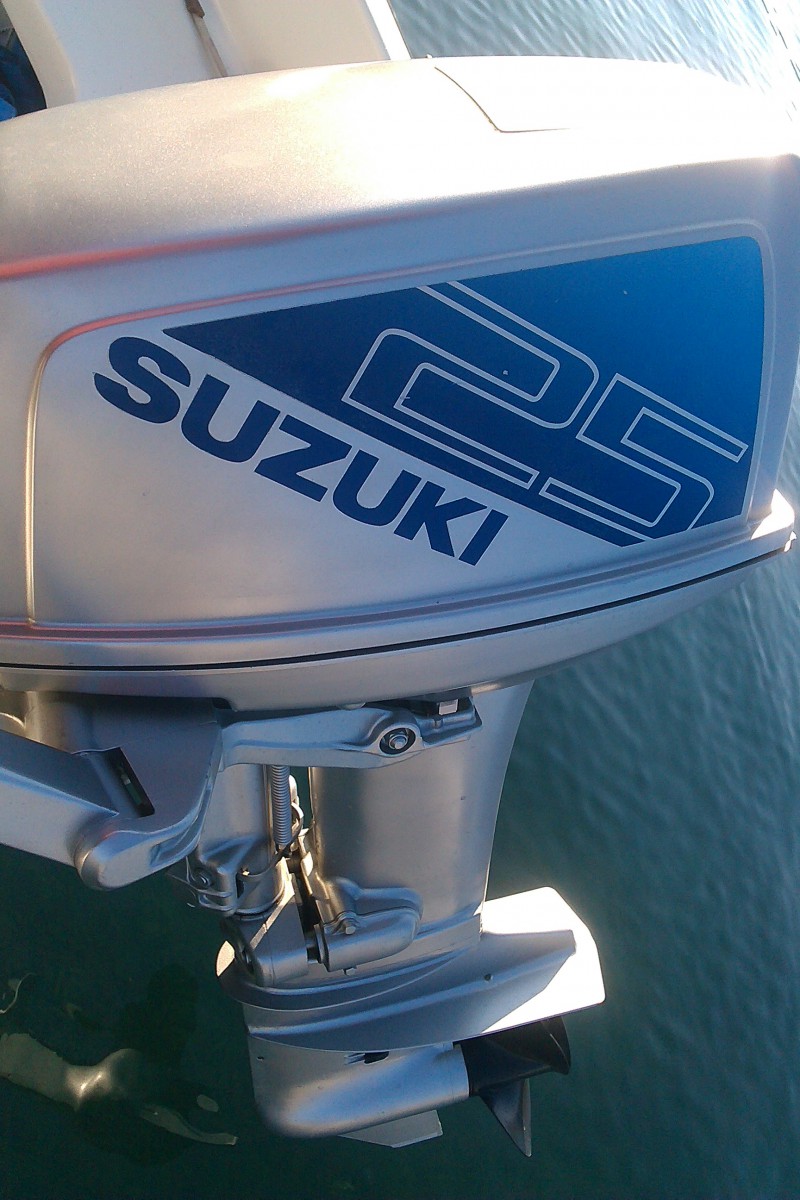 Мотор suzuki 25